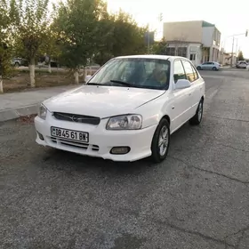 Hyundai Accent 1999