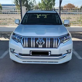 Toyota Land Cruiser Prado 2022