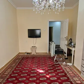 Arenda Alşer Nowayi