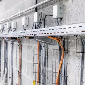 Ussa gerek elektrik STROÝKADA