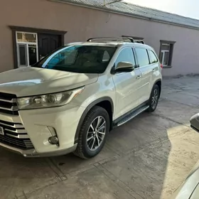 Toyota Highlander 2019
