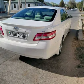 Toyota Camry 2010