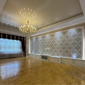 Bal şeker Podwoyskiy 4 komnat