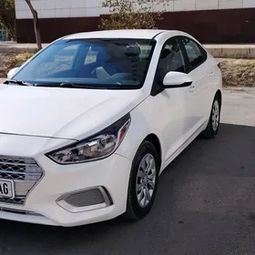 Hyundai Accent 2022
