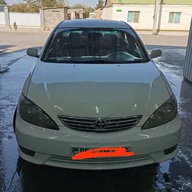 Toyota Camry 2004