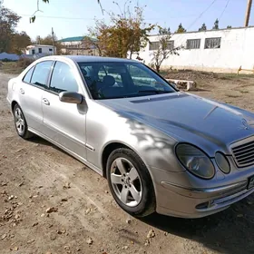 Mercedes-Benz E320 2002