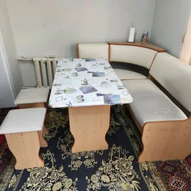 Kuhonnyý ugalok Кухонный уголо