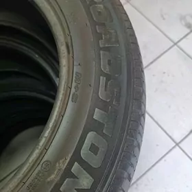235/60r18