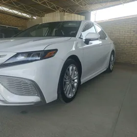 Toyota Camry 2022