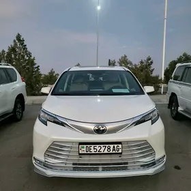 Toyota Sienna 2021