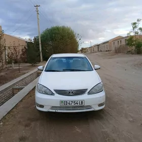 Toyota Camry 2004
