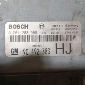 opel omega 25.  32 mator