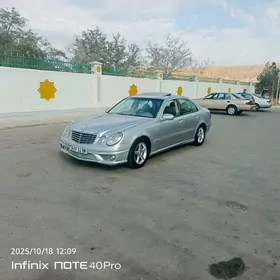 Mercedes-Benz E320 2004