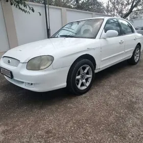 Hyundai Sonata 1999