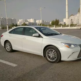 Toyota Camry 2016