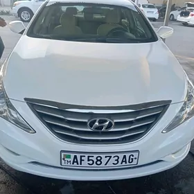 Hyundai Sonata 2011