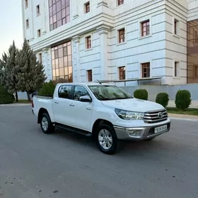 Toyota Hilux 2020
