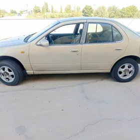 Nissan Bluebird 1997