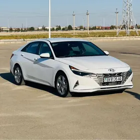 Hyundai Elantra 2023