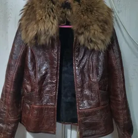 кожаная куртка