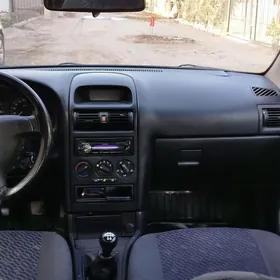 Opel Astra 2003