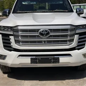 Toyota Land Cruiser 2023