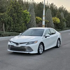 Toyota Camry 2020