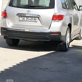 Toyota Highlander 2011