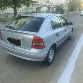 Opel Astra 2000