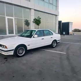 BMW 525 1989