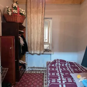 1 MAÝSKIÝ 2 ETAZ 3 KOM