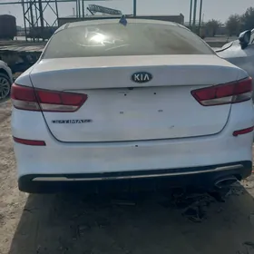 Kia Optima 2020