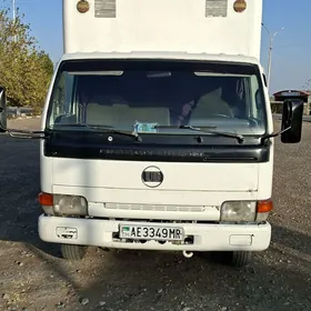 Mitsubishi Canter 2003