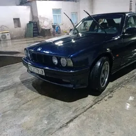 BMW 525 1992