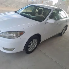 Toyota Camry 2004