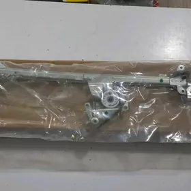 Padýomnik mersW210 yzy magazyn