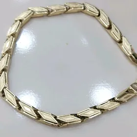 gyzyl braslet Ýerewan