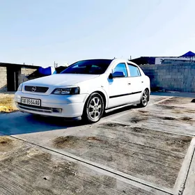 Opel Astra 2003