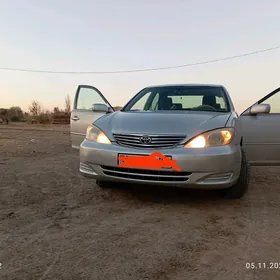 Toyota Camry 2004