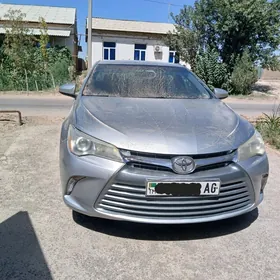 Toyota Camry 2017
