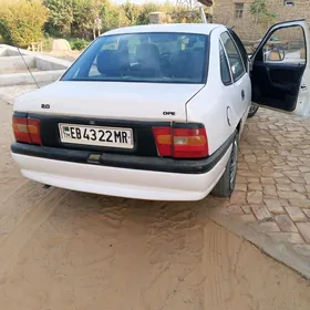 Opel Vectra 1990