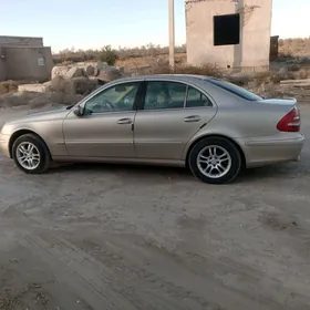 Mercedes-Benz E320 2003
