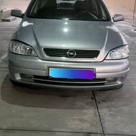 Opel Astra 2003