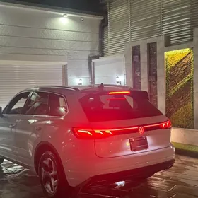 Volkswagen Touareg 2025