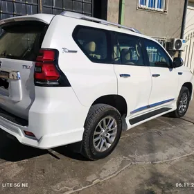 Toyota Land Cruiser Prado 2021