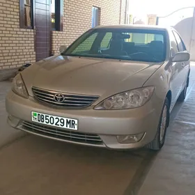 Toyota Camry 2004