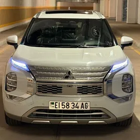 Mitsubishi Outlander 2022