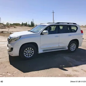 Toyota Land Cruiser Prado 2010