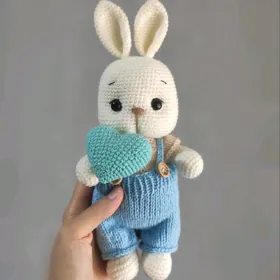 Örülen towşan/вязаные зайки