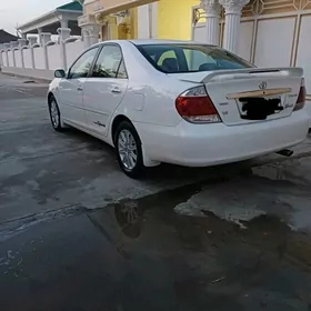 Toyota Camry 2005